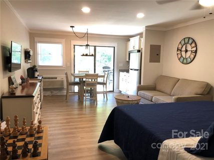 160 Whitney Boulevard #22/Bldg D sold condo in Apple Valley Villas, Lake Lure, NC