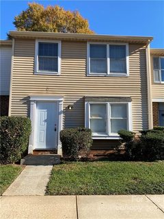 7604 Holly Grove Court sold townhome in Holly Grove, Charlotte, NC