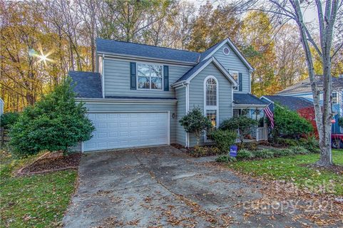 8615 Kirkley Glen Lane sold home in Cambridge Commons, Charlotte, NC