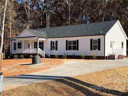 2330 Louanne Drive sold home in Austin Hills, Wingate, NC
