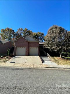 319 Ne 10th Avenue sold townhome in Cambridge Place, Conover, NC