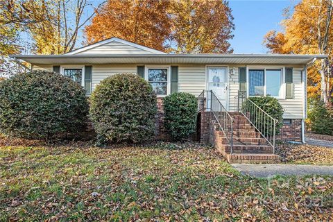 313 Willow Street