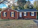 5211 Elderbank Drive sold home in Charlotte, SC