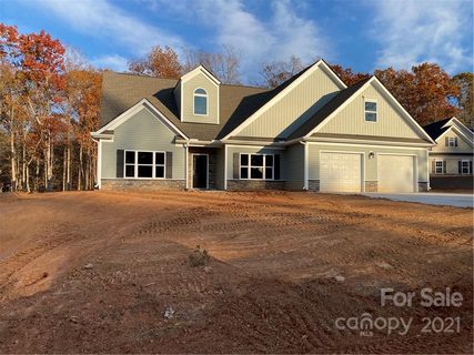 130 Holly Springs Loop