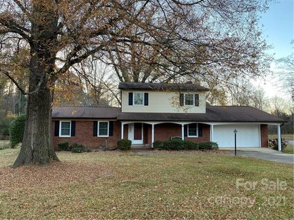 309 Crowell Lane sold home in Woodbrook, Salisbury, NC