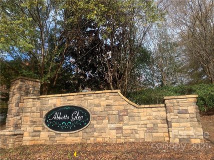 2124 Winthrop Chase Drive