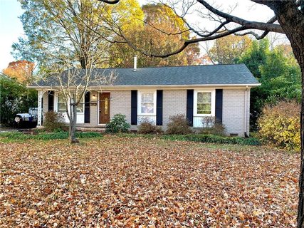 6137 Ingleside Drive