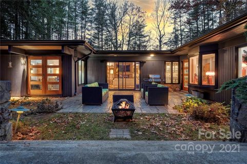 5 Brookside Road