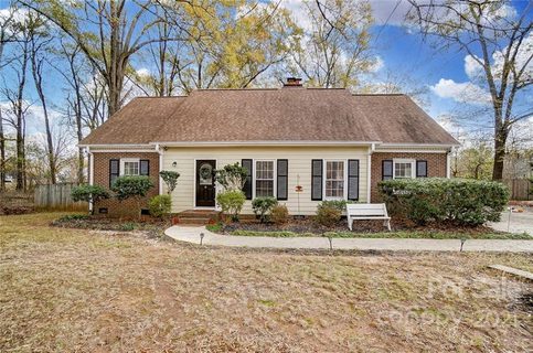 1419 Griffith Road
