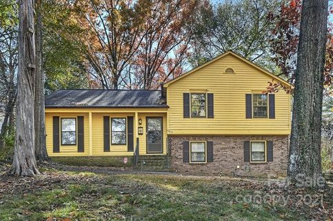 7011 Abbotswood Drive