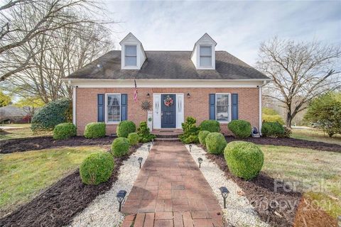 105 Arabian Lane sold home in Saddlebrook, Salisbury, NC