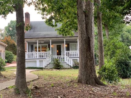 668 Springwood Drive