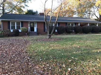 1122 Ann Street sold home in Rolling Hills, Monroe, NC