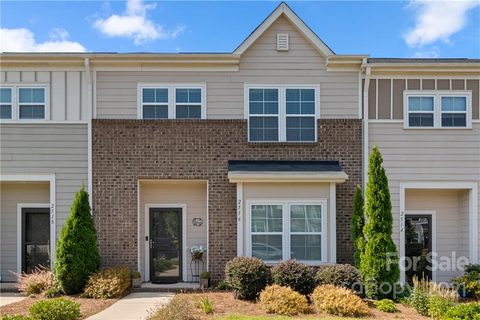 2516 Gallery Drive