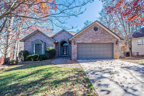 12106 Baywoods Drive