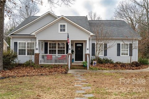 1567 Meadow Glen Lane