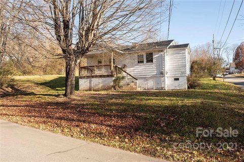 17 Anthony Street sold home in Chestnut Park, Waynesville, NC