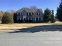 6906 Heath Glen Drive sold home in Mint Hill, SC