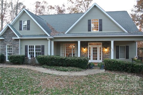102 Major Fergusons Hill