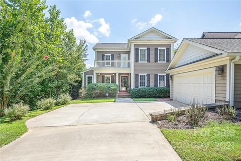 Previously sold for $727,500