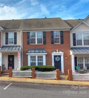 3904b Christine Lane D
