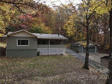 170 Country Road sold home in Old J H Singletary, Brevard, NC