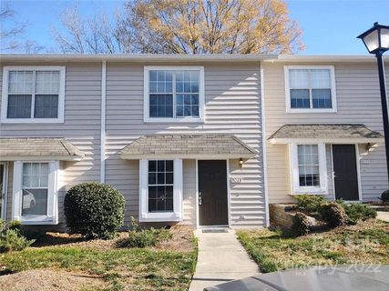 303 Heritage Parkway