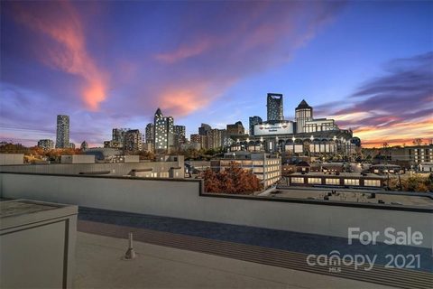 975 Hill Street sold townhome in Skybox, Charlotte, NC