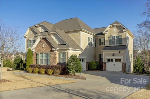 12215 Royal Tern Drive