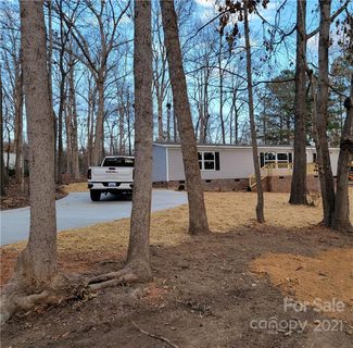 141 Fox Trail Drive sold manufactured home in Fox Trail, Mount Holly, NC