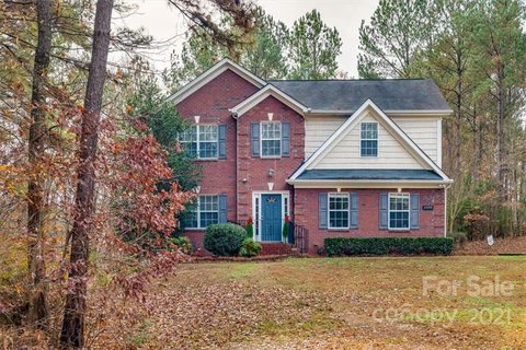 2048 Standing Timber Road sold home in Timber Creek, Lancaster, SC