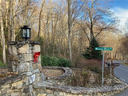 12 Mountain Watch Drive sold home in Mountain Watch, Waynesville, NC