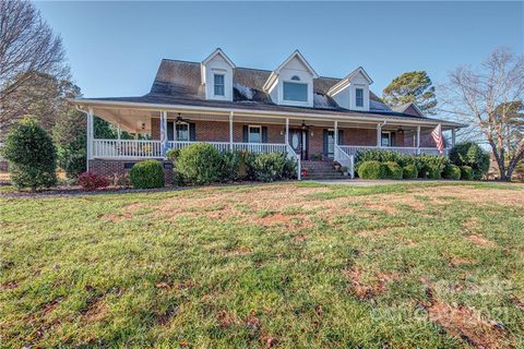 9105 Shorewood Place