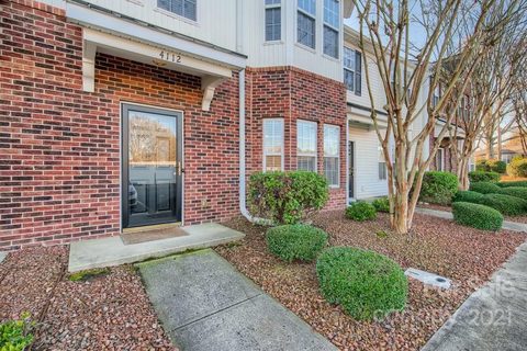 4112 Nw Kenton Glenn Court sold townhome in Kenton Glenn, Concord, NC