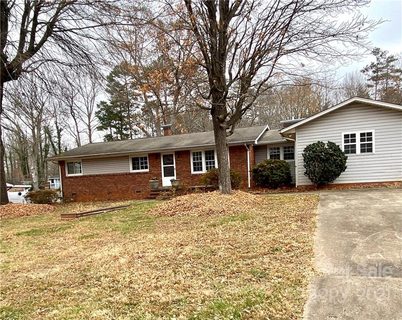 3220 7th Street Drive sold home in Hidden Valley, Hickory, NC