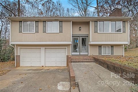 2122 Kingstree Circle sold home in Kingswood South, Gastonia, NC