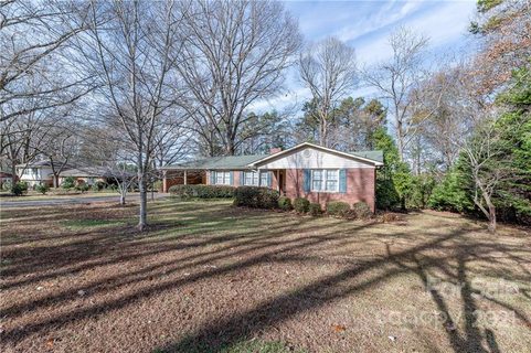 734 Plantation Road