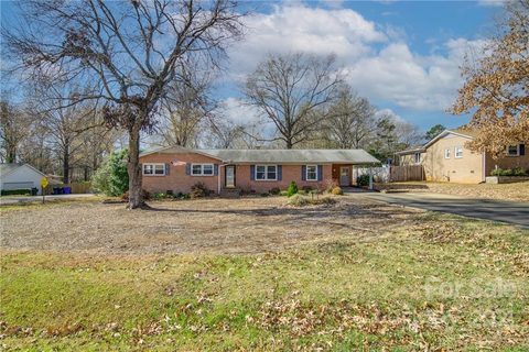 1905 Lakeview Drive sold home in Chambers, Rock Hill, SC