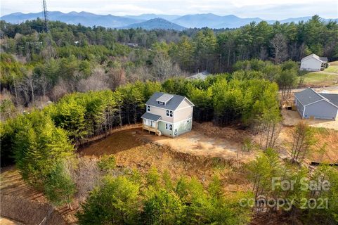 55 Spicewood Road sold home in Spicewood, Weaverville, NC