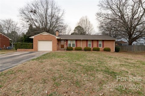 1004 Sherwood Lane
