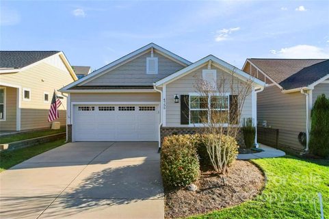 4755 Looking Glass Trail