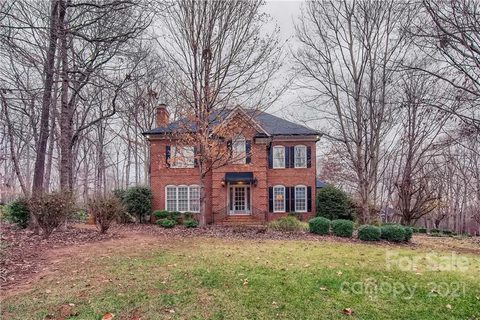5526 Silchester Lane