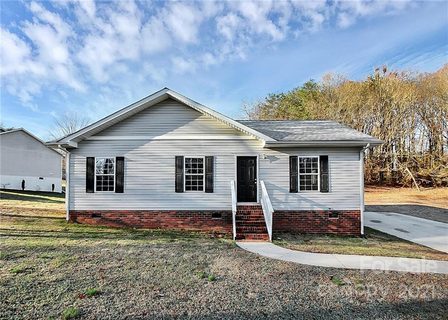 766 W Pine Circle