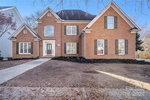7704 Garnkirk Drive