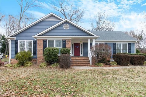 4493 Turnberry Court