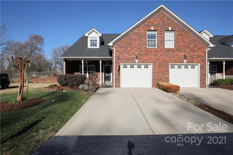 124 Quality Drive sold townhome in fites creek plantation, Mount Holly, NC