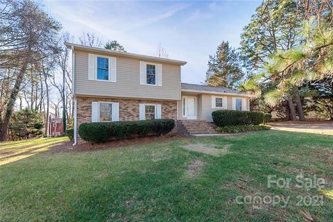 1593 Brook Drive