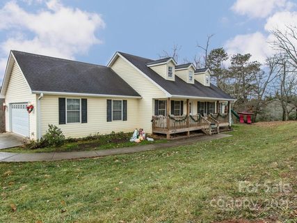 17 Chickwood Trail sold home in Chickwood Knoll, Weaverville, NC