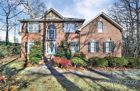 125 Woodstream Circle