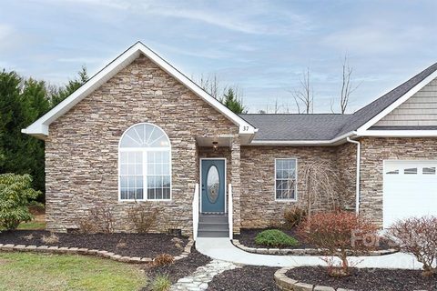 37 Bent Laurel Court sold home in Lone Laurel, Hendersonville, NC